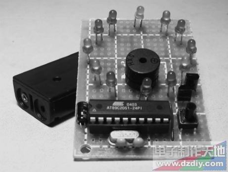 《用單片機制作的廚房定時器》相關圖片 用單片機制作的廚房定時器