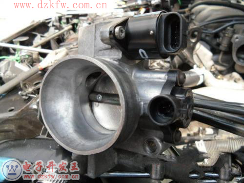 汽車怠速電機位置傳感器作用和位置介紹