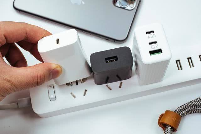 氮化鎵充電器的優勢
